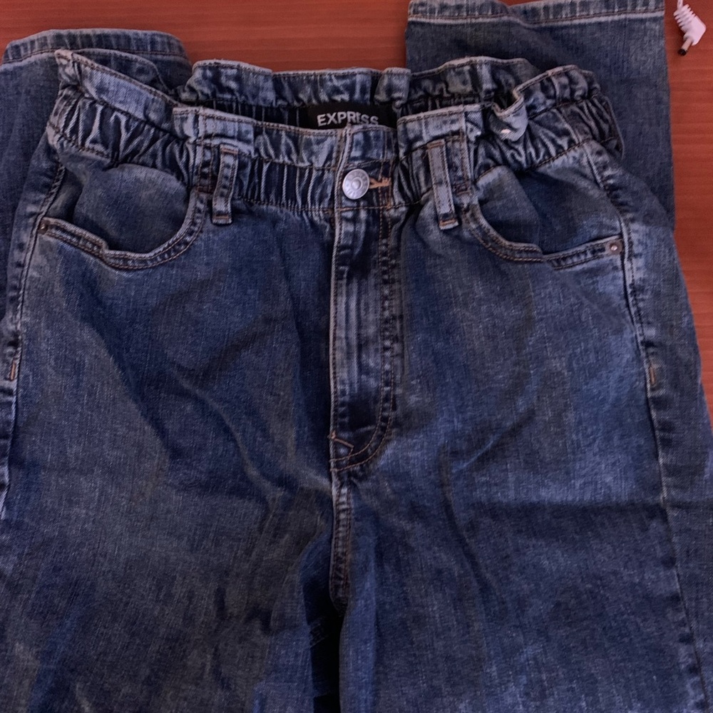 Express elastic jeans